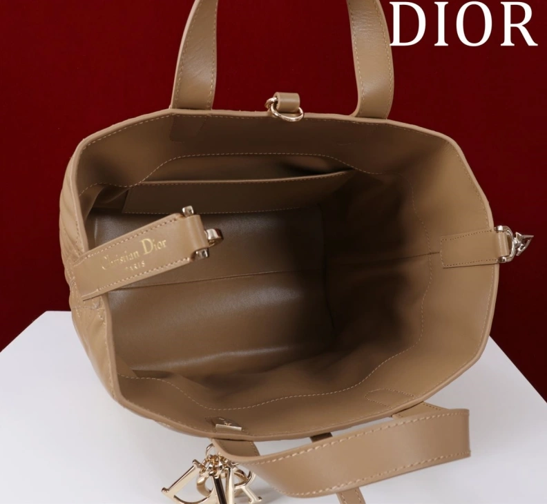 ModernLook Dxxr Shopping Bags 60741