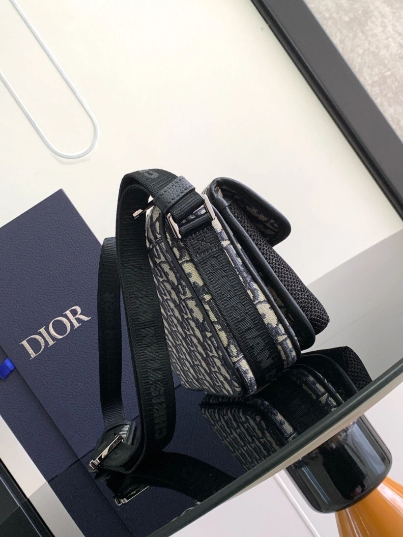 Sleek Dxxr Satchel bags 60777