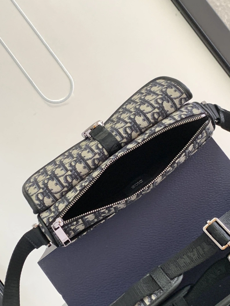 Sleek Dxxr Satchel bags 60777