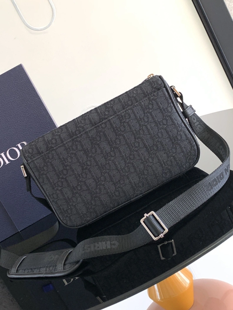 Dxxr Satchel bags WellDesigned 60778