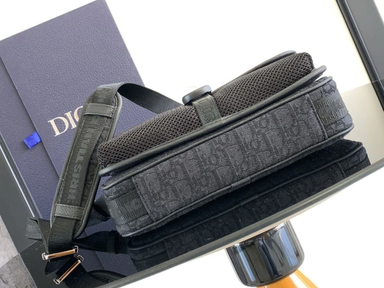 Dxxr Satchel bags WellDesigned 60778