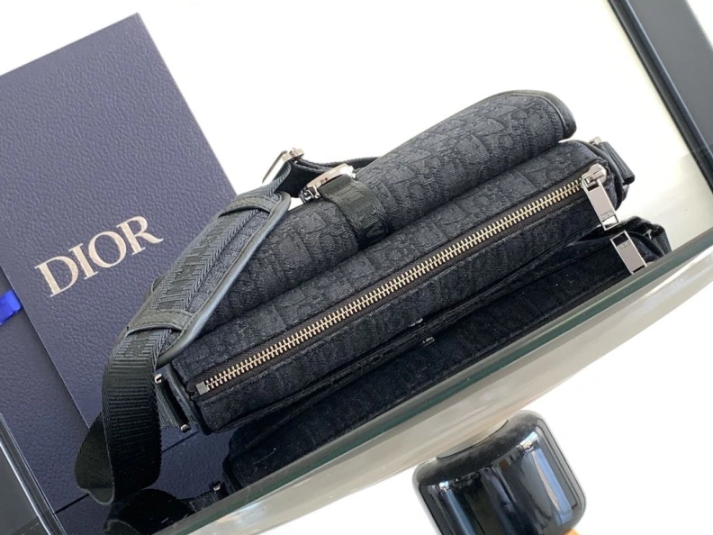 Dxxr Satchel bags WellDesigned 60778