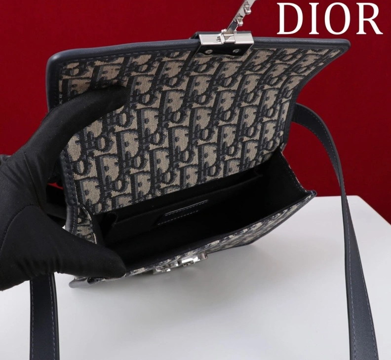 StreetReady Dxxr Satchel bags 60763