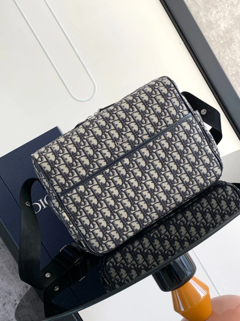 EyeCatching Dxxr Satchel bags 60749
