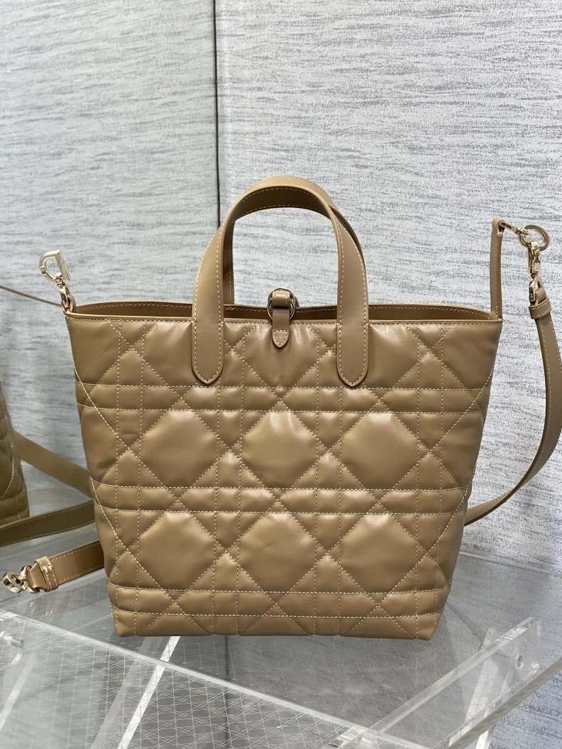 Flexible Dxxr Shopping Bags 60721