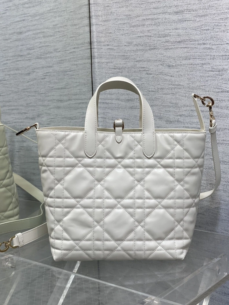 Trendsetting Dxxr Shopping Bags 60703