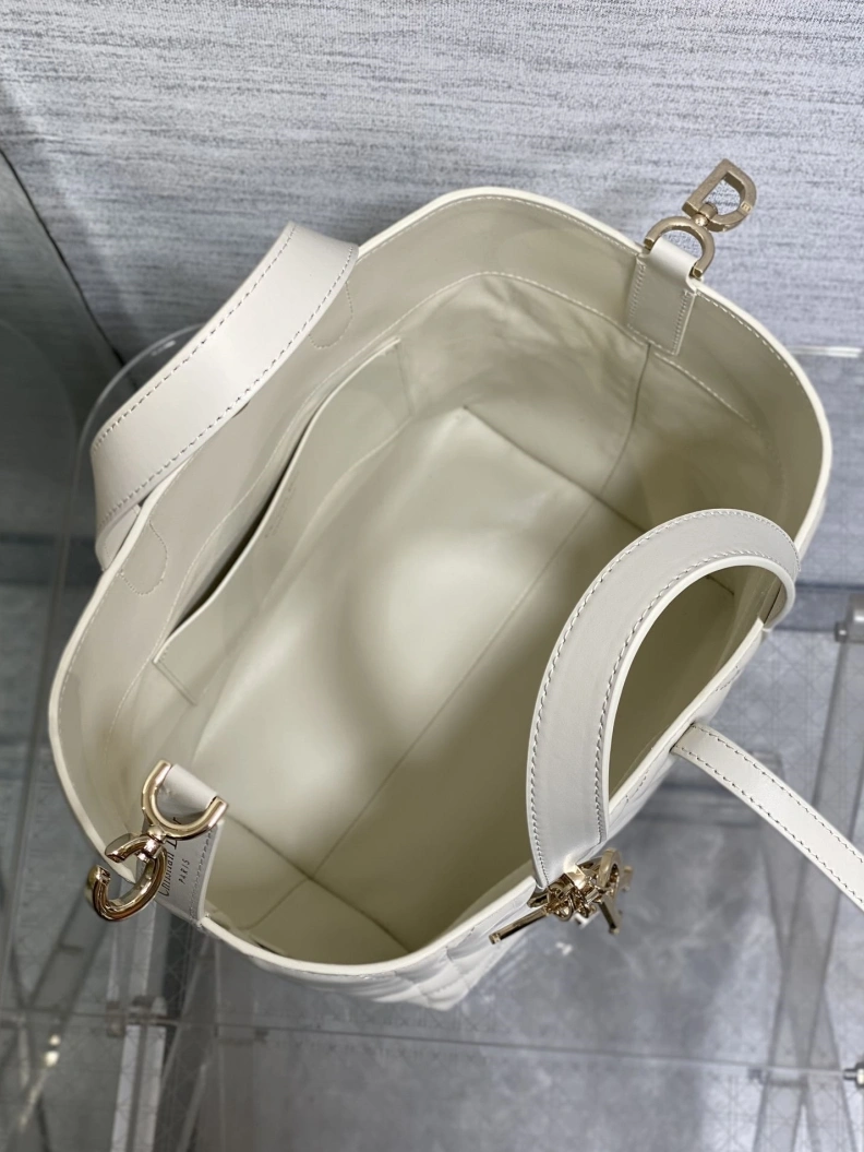 Trendsetting Dxxr Shopping Bags 60703