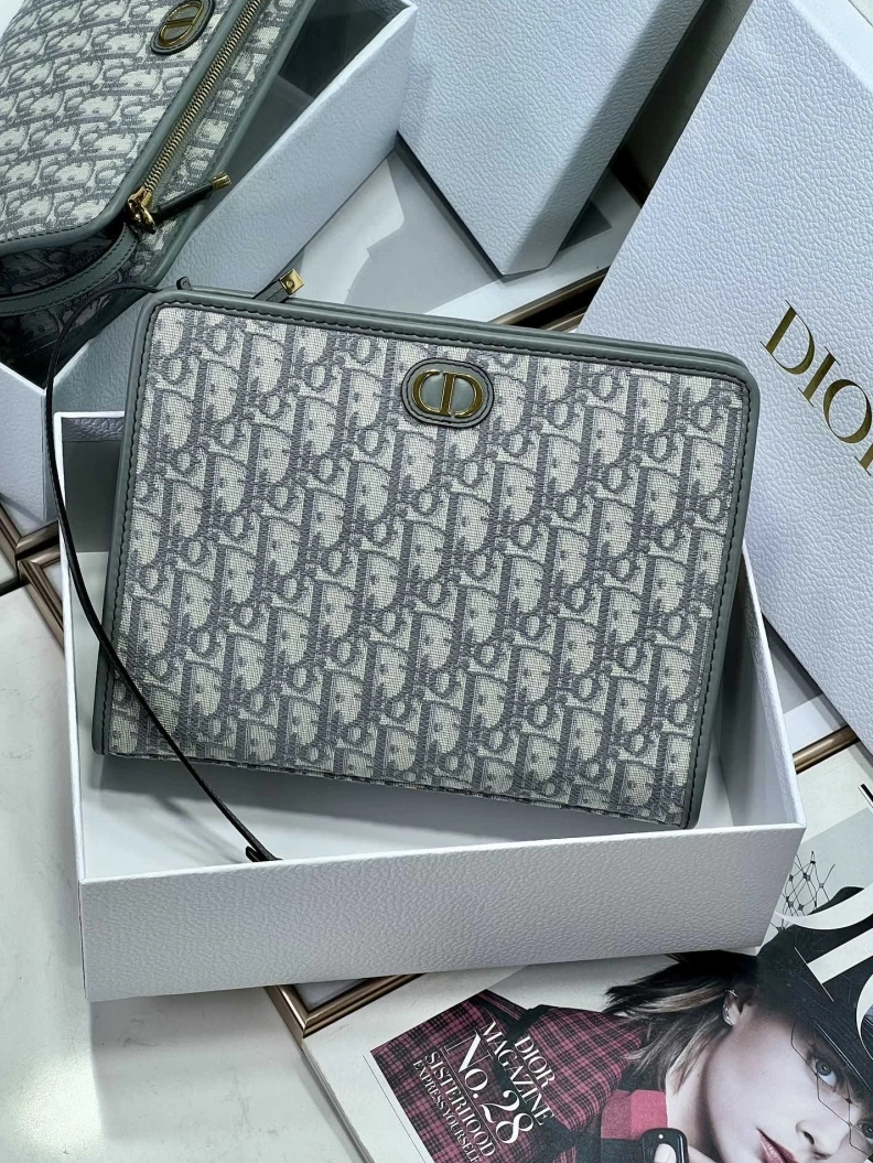 Bright Dxxr Clutch Bags 60817
