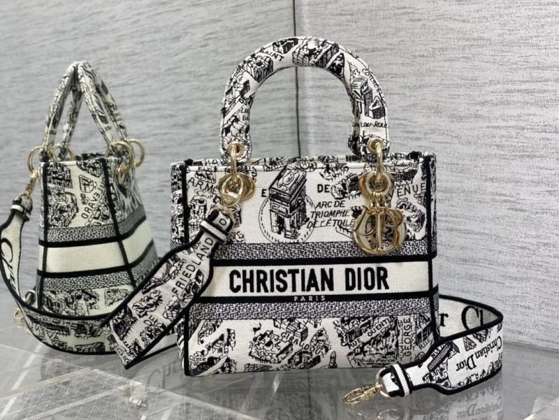 Versatile Dxxr Shopping Bags 61221