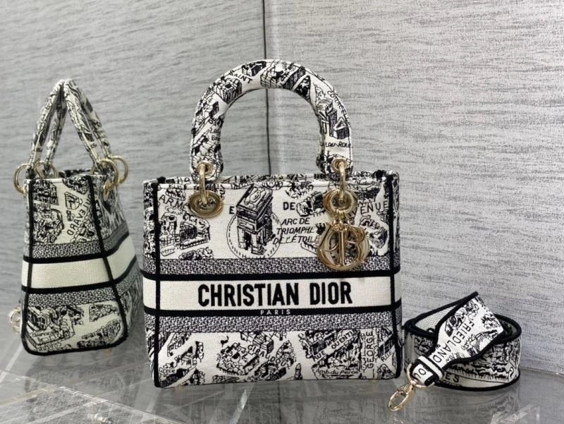 Versatile Dxxr Shopping Bags 61221