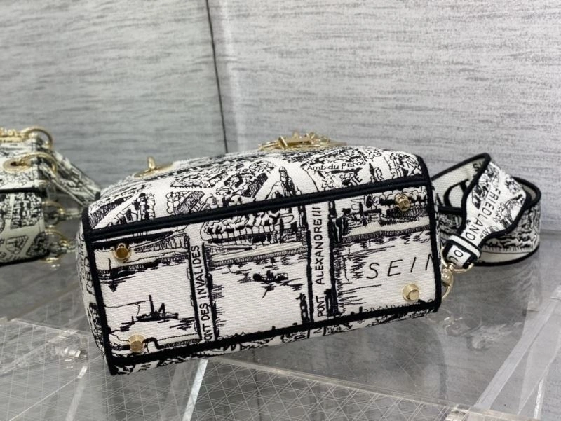 Versatile Dxxr Shopping Bags 61221