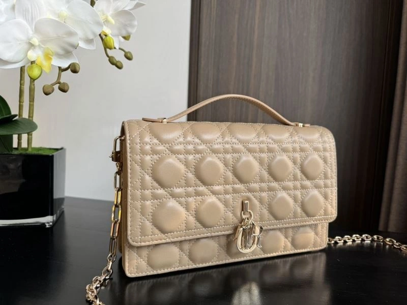 Soft Dxxr Satchel bags 61236