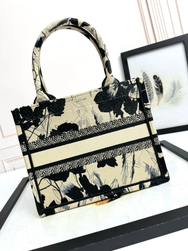 Comfortable Dxxr Shopping Bags 60967