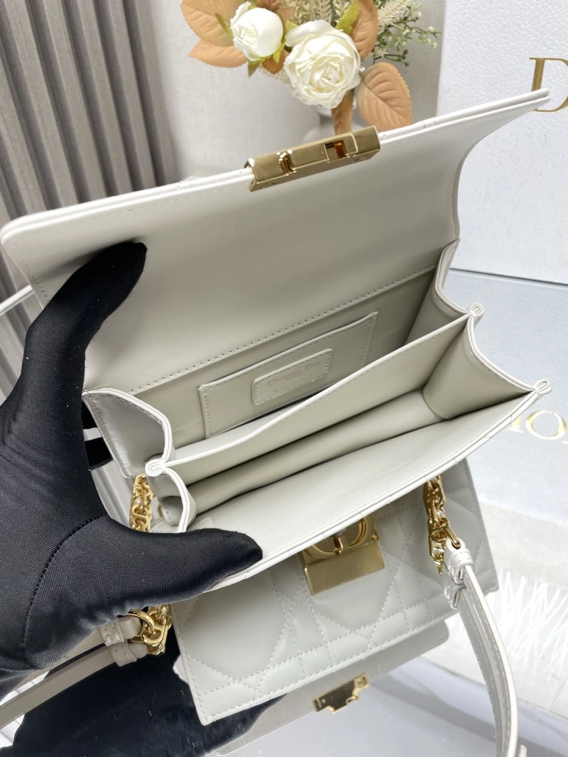 Trendsetting Dxxr Top Handle Bags 60889