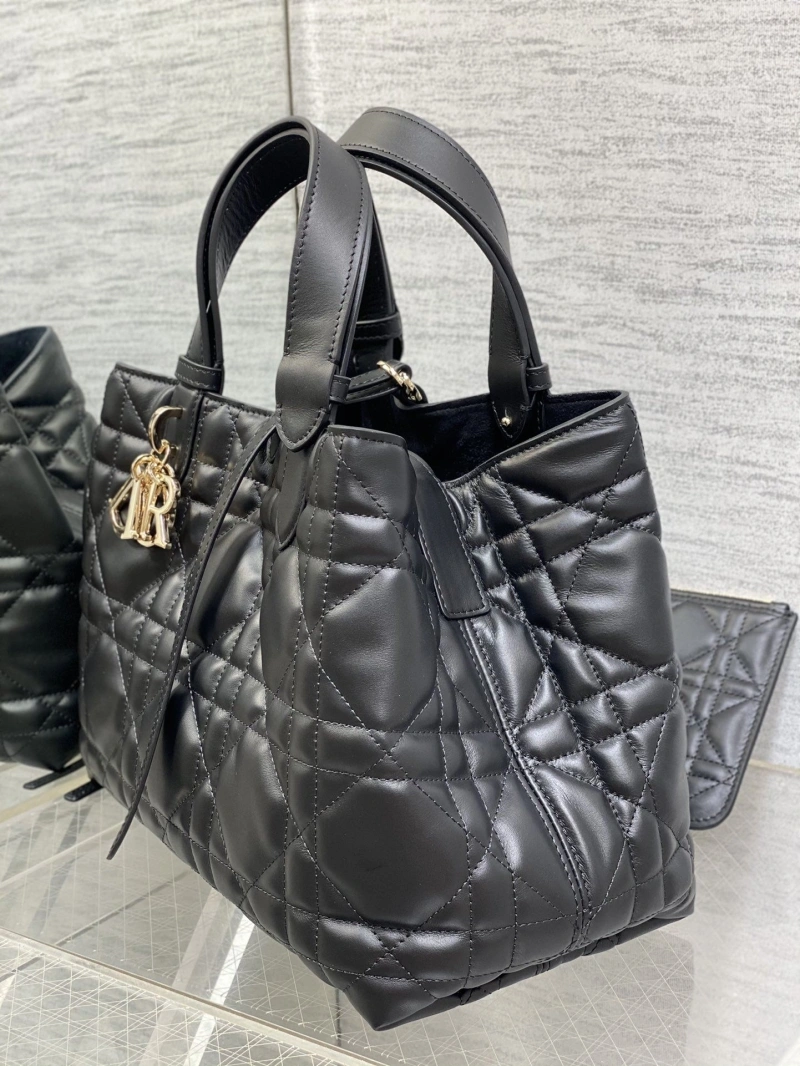 Versatile Dxxr Shopping Bags 60905