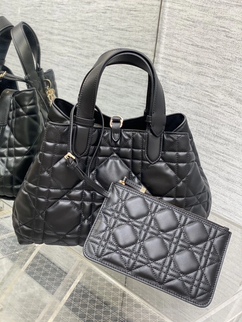 Versatile Dxxr Shopping Bags 60905