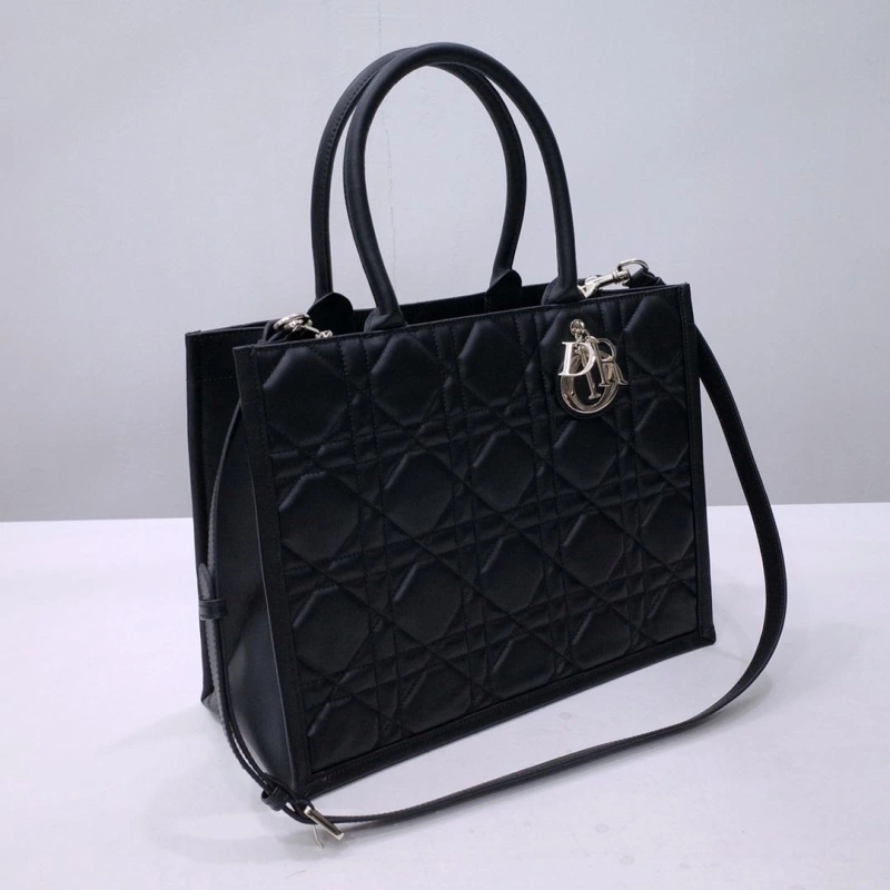Minimalist Dxxr Shopping Bags 60899
