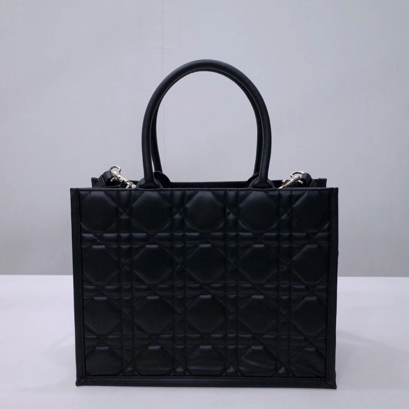 Minimalist Dxxr Shopping Bags 60899