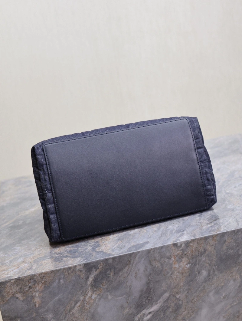 Flexible Dxxr Shopping Bags 60900