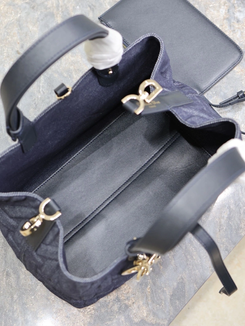 Flexible Dxxr Shopping Bags 60900