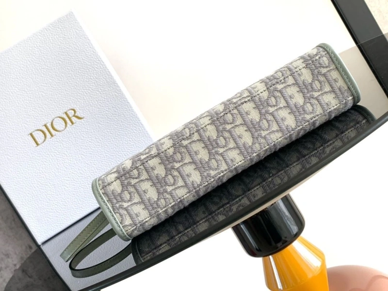 Bold Dxxr Clutch Bags 61021