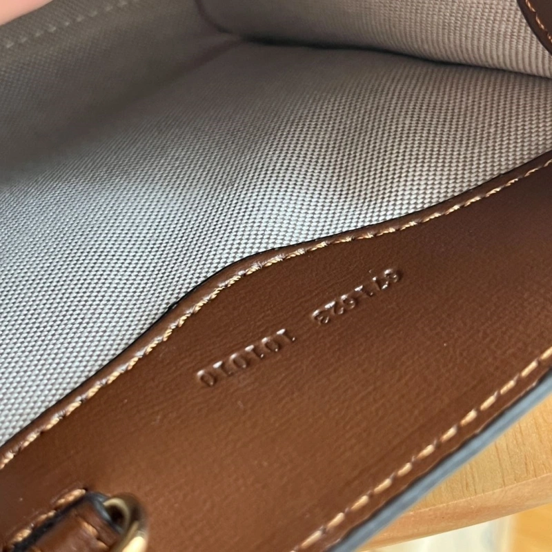 Bold Gxccx Top Handle Bags 51825