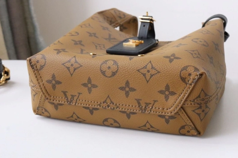 LX Top Handle Bags EasyMatch 17879