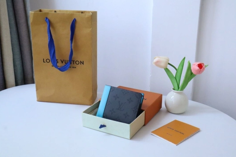 Compact LX Wallets 17894