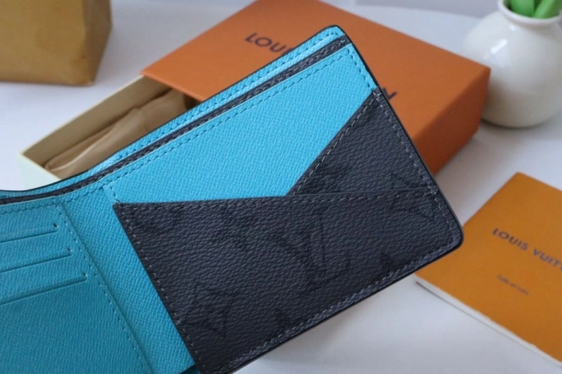 Compact LX Wallets 17894