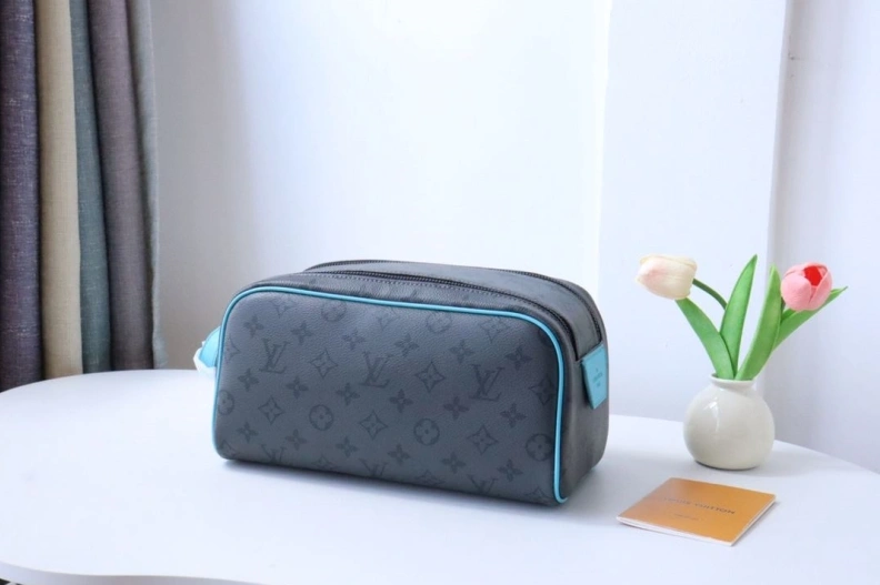 LX Cosmetic Bags GoAnywhere 17885