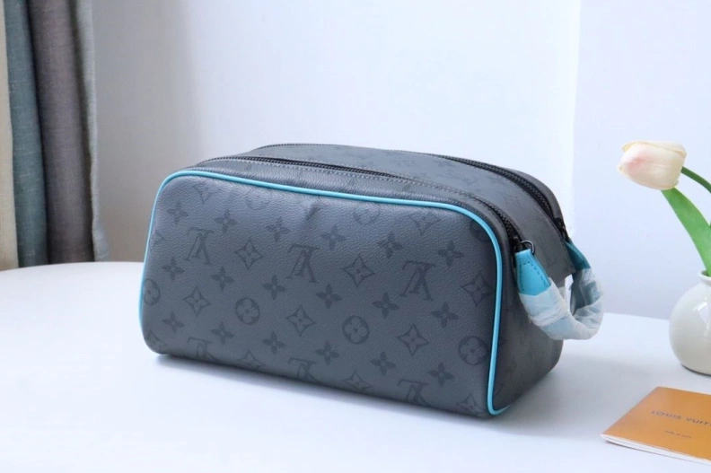 LX Cosmetic Bags GoAnywhere 17885