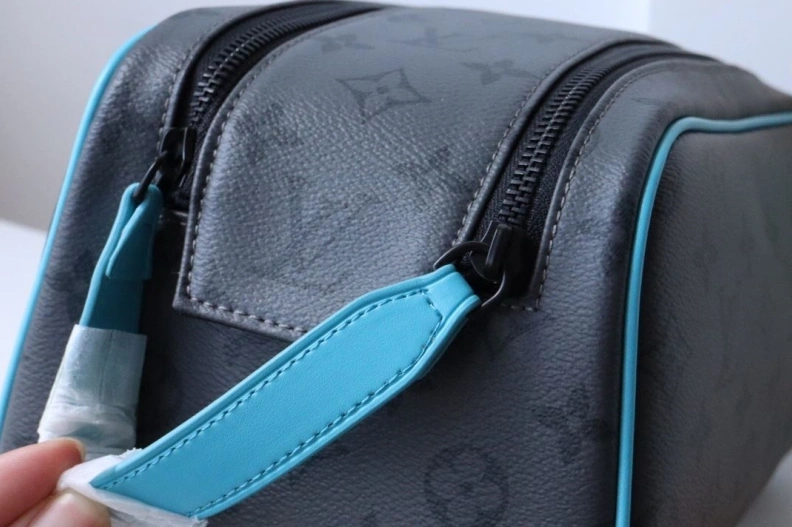 LX Cosmetic Bags GoAnywhere 17885
