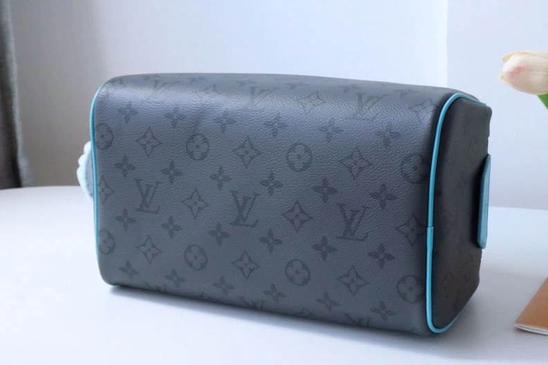 LX Cosmetic Bags GoAnywhere 17885