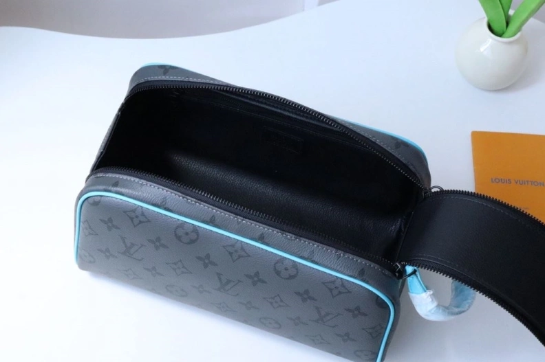 LX Cosmetic Bags GoAnywhere 17885