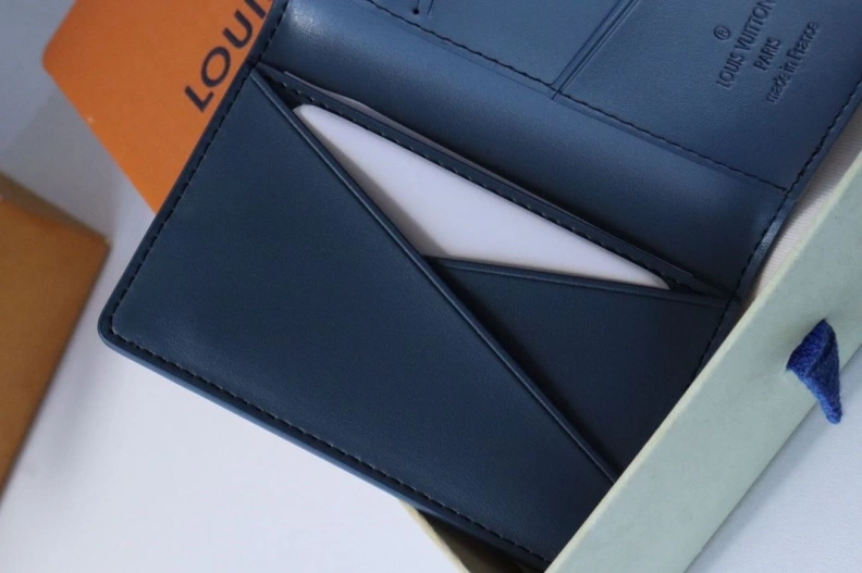 Fashionable LX Wallets 17863