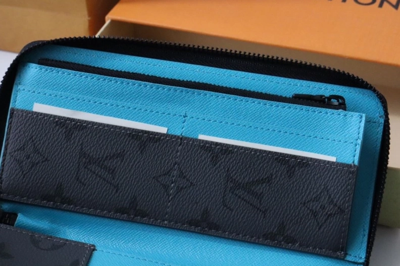 DailyWear LX Wallets 17859