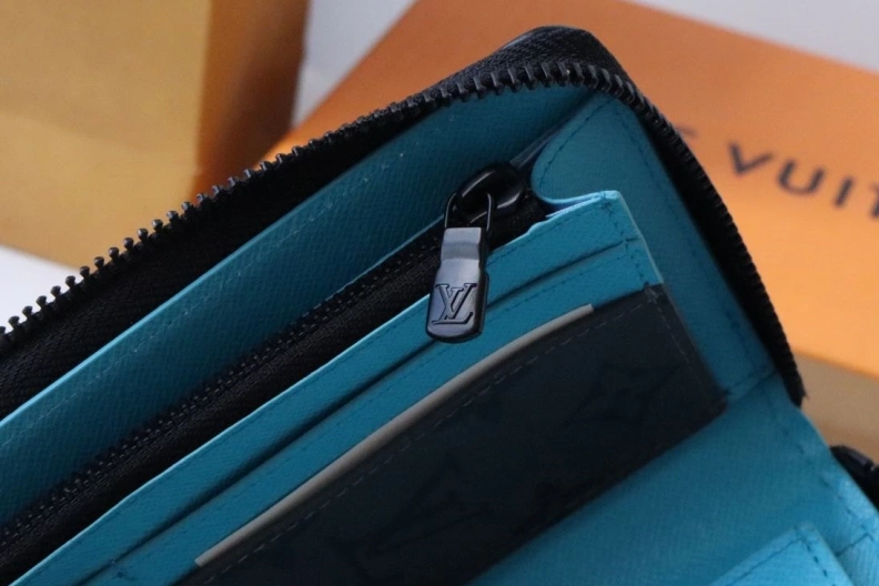 DailyWear LX Wallets 17859