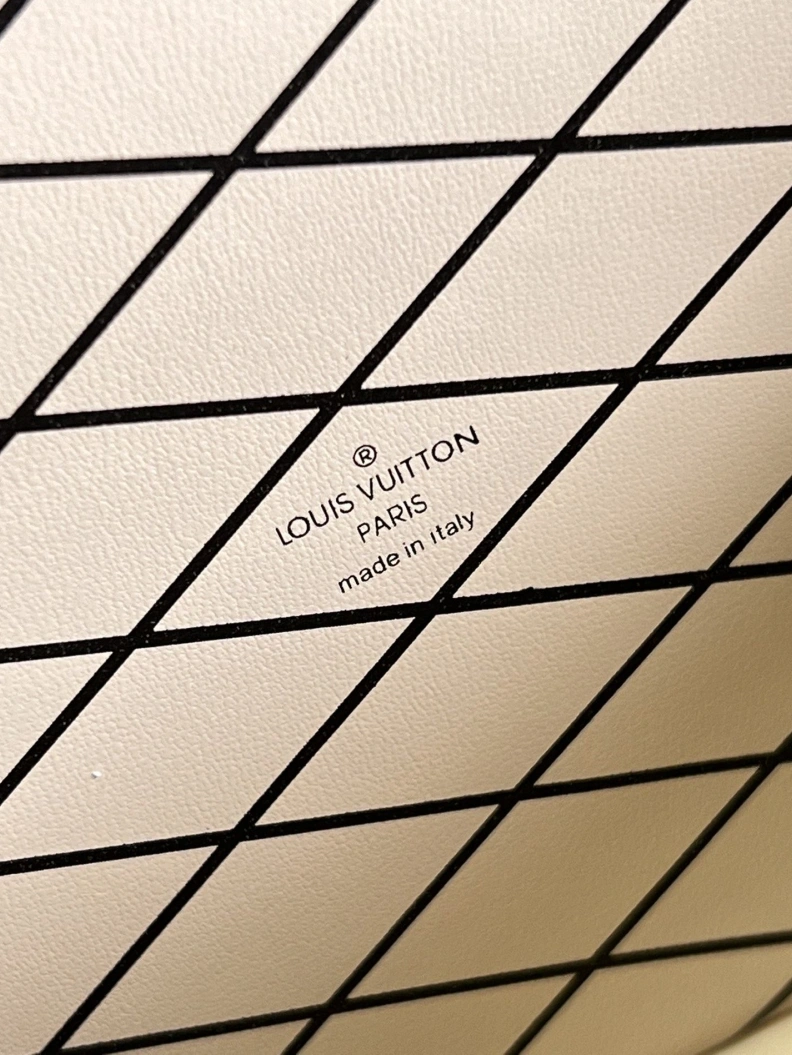 HighQuality LX Box Bags 17909