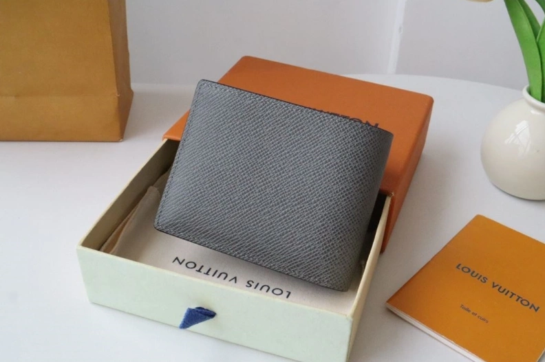 Sophisticated LX Wallets 17870