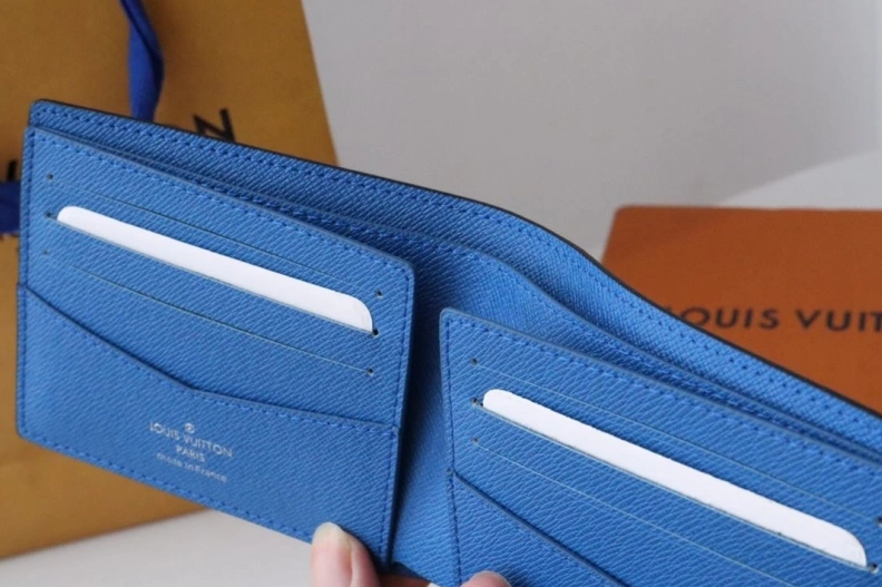 Sophisticated LX Wallets 17870