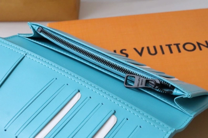 Cozy LX Wallets 17874