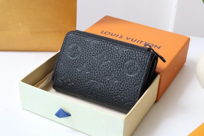 Trendy LX Wallets 17855