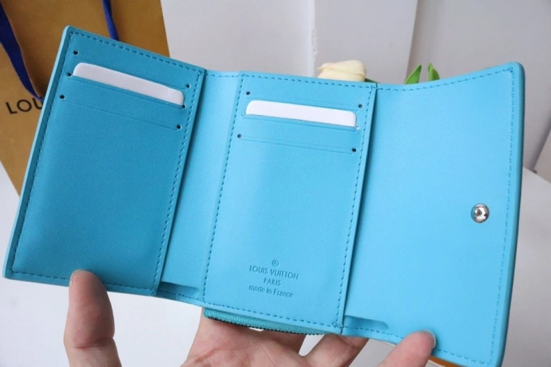 Efficient LX Wallets 17845