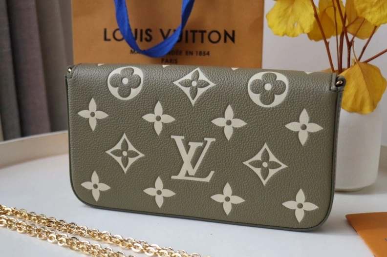 Sophisticated LX Wallets 17851