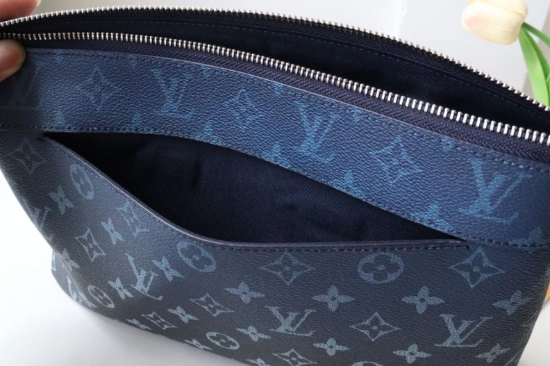 LX Clutch Bags Sleek 17904