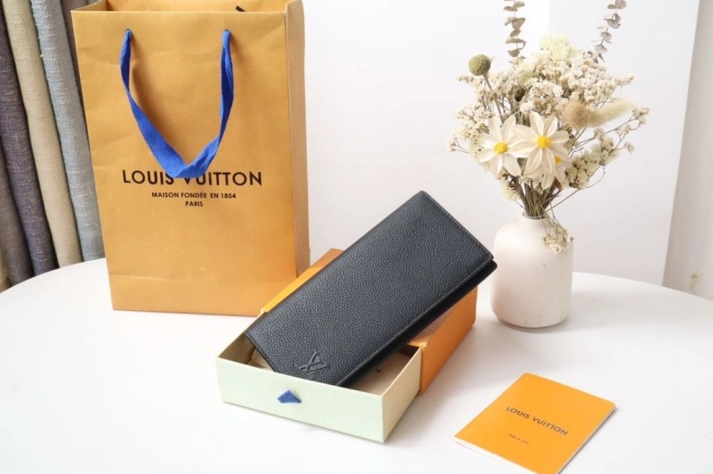Modern LX Wallets 17856