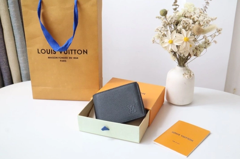 Classic LX Wallets 17848
