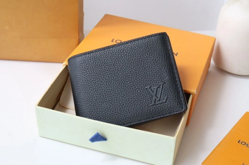 Classic LX Wallets 17848