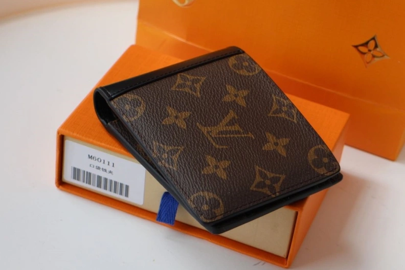 Versatile LX Wallets 17852