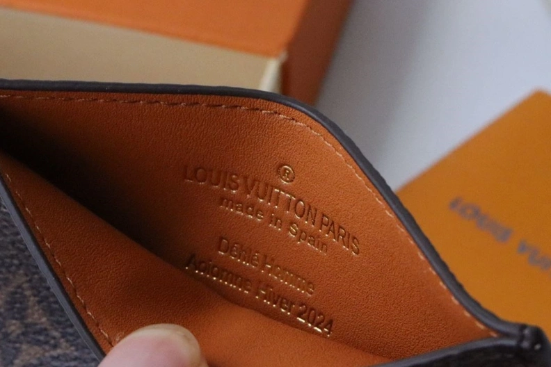 Comfortable LX Wallets 17843